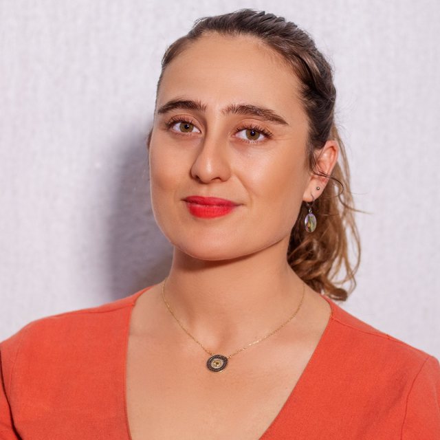 Portrait of Lauren Battaglia